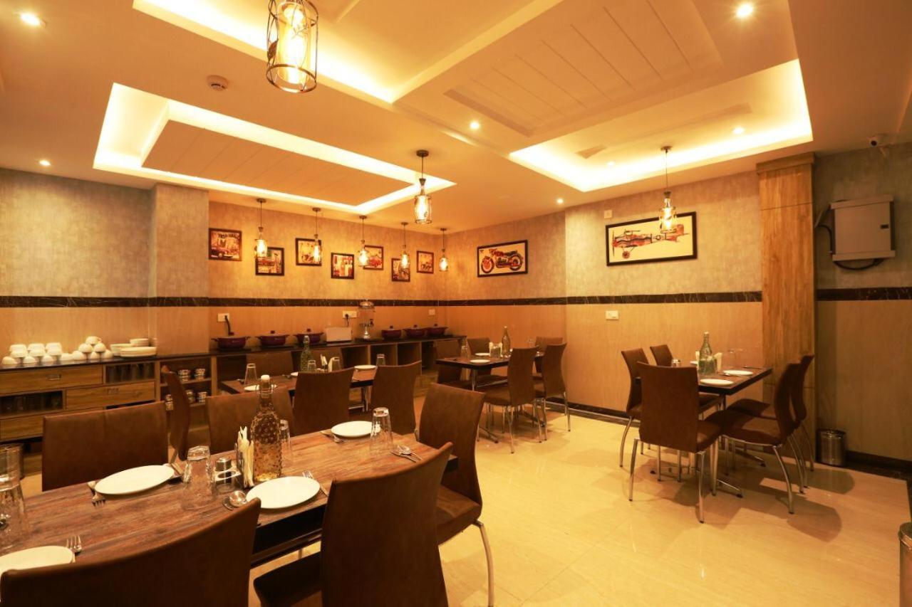 ניו דלהי A One Hotels By Ventus Hotels & Resorts- Delhi Airport מראה חיצוני תמונה