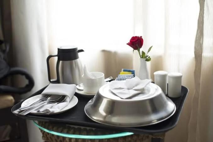 ניו דלהי A One Hotels By Ventus Hotels & Resorts- Delhi Airport מראה חיצוני תמונה