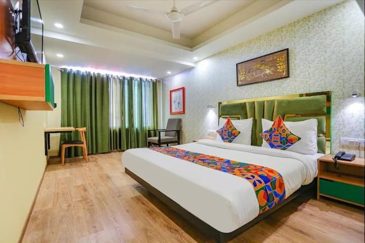 ניו דלהי A One Hotels By Ventus Hotels & Resorts- Delhi Airport מראה חיצוני תמונה